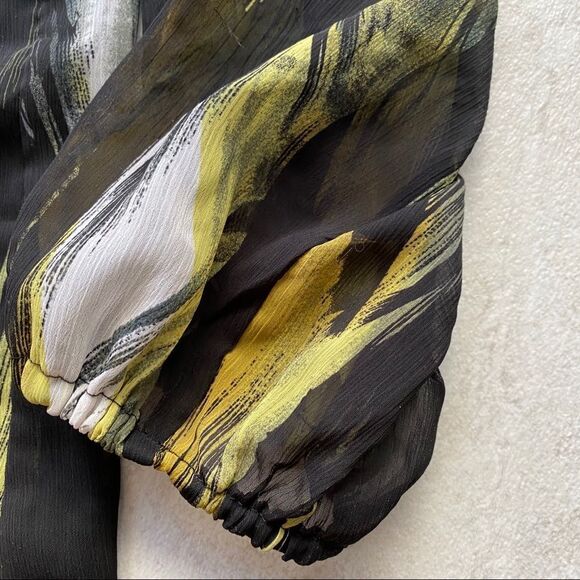 Du Jour Brush Stroke Print Sheer Sleeve Top - Picture 6 of 8